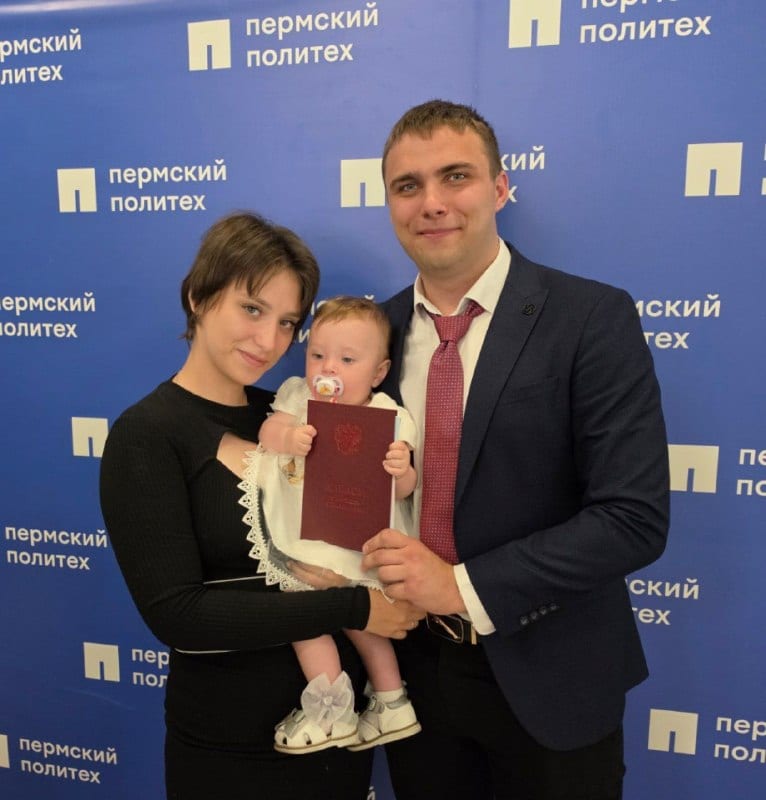 Сегодня особенный день для нашей семьи. Наш любимый папа…